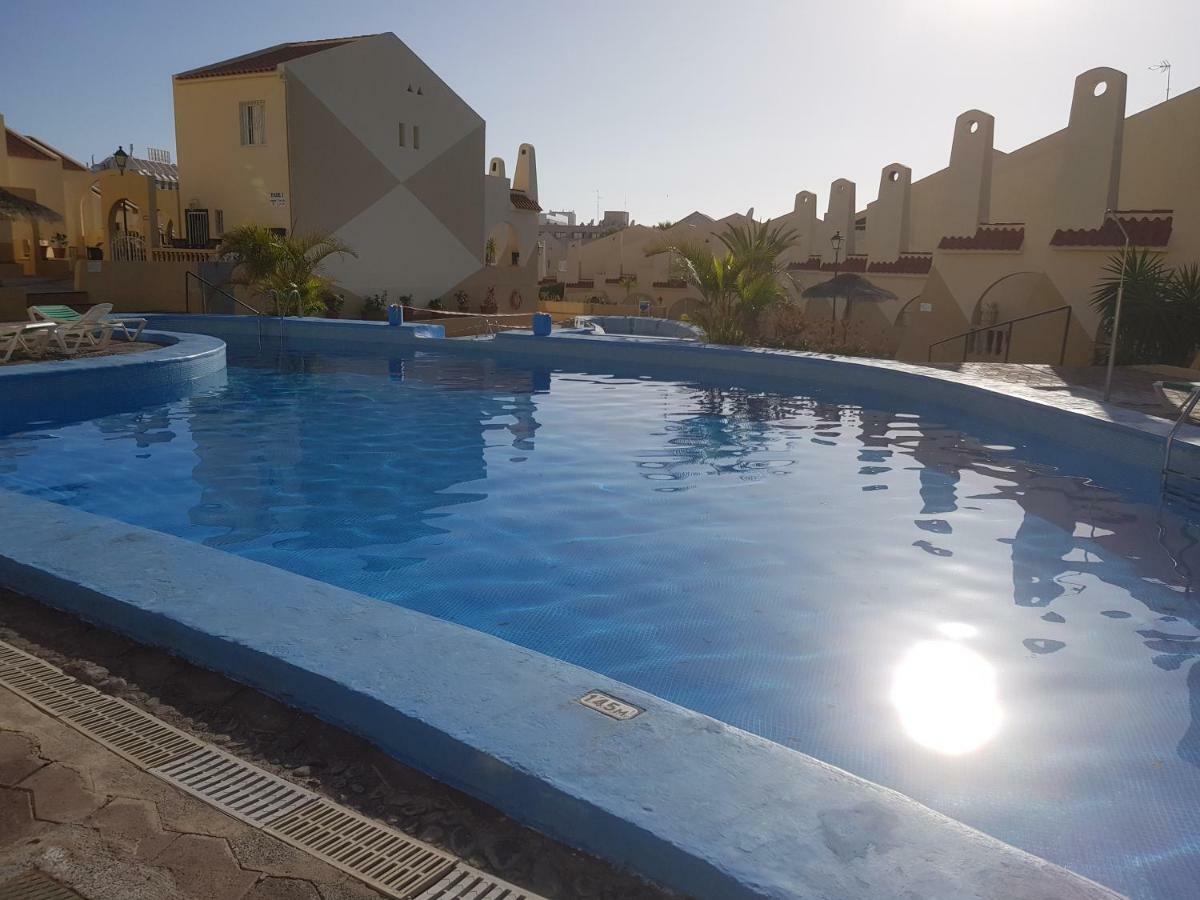 אדחה Sunny Pool View & Airco Apartament Symon Mareverde מראה חיצוני תמונה